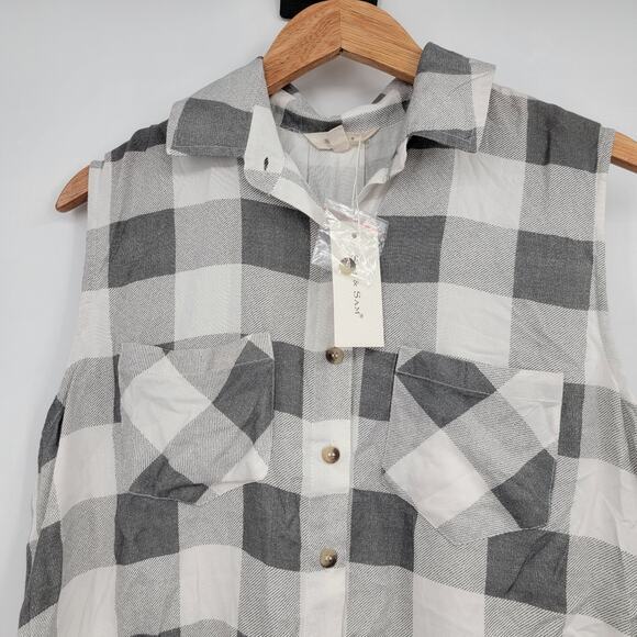 NEW Sim & Sam Women's Check Plaid Button Down Tank Top‎ Gray Size Medium - Picture 3 of 11